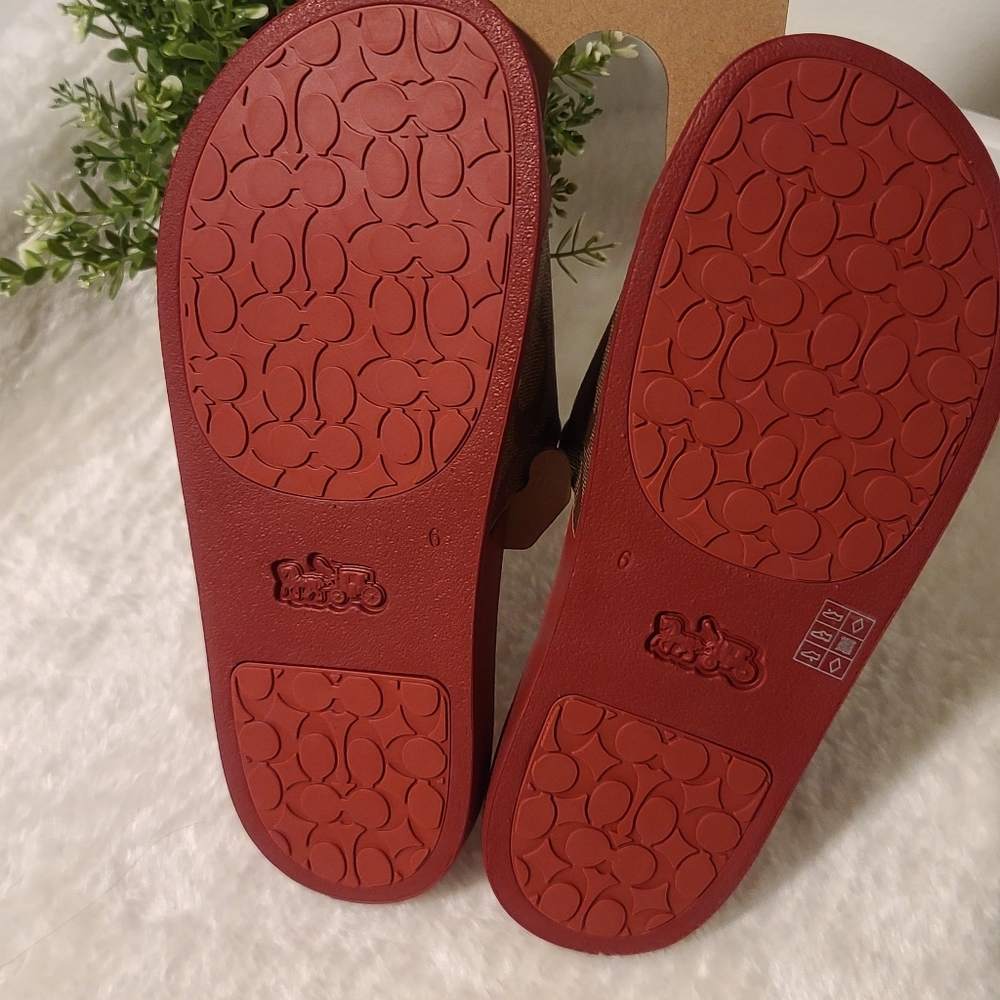 Coach Monogram Slides - Picture 3 of 4